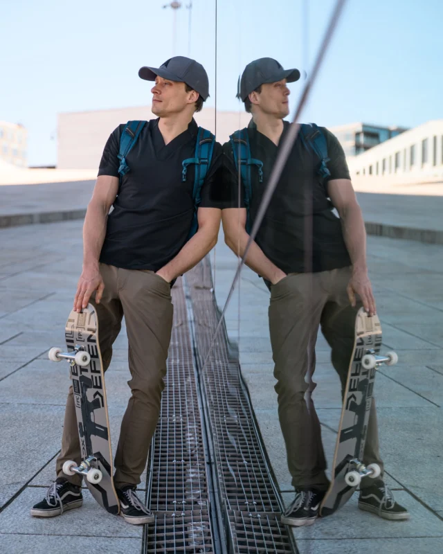 Free headwear of your choice when buying a Range Shirt or a Range Pants. Our versatile range clothing has proven to work just as well on the range as in any everyday situation. And until the 1st of June, we’re adding a free headwear of your choice (excluding the helmet scrim). Leave a comment on your order and let us know which headwear to add, otherwise we’ll add a random one.

We’ll highly recommend the Range Cap, seen here. Also seen here is our Range Shirt, Range Pants, the Bandit pack from @eberlestock and our Nalgene bottle, all available at norarm.com.

And thank you for the skateboard, @maximdefense. It will be put to good use.